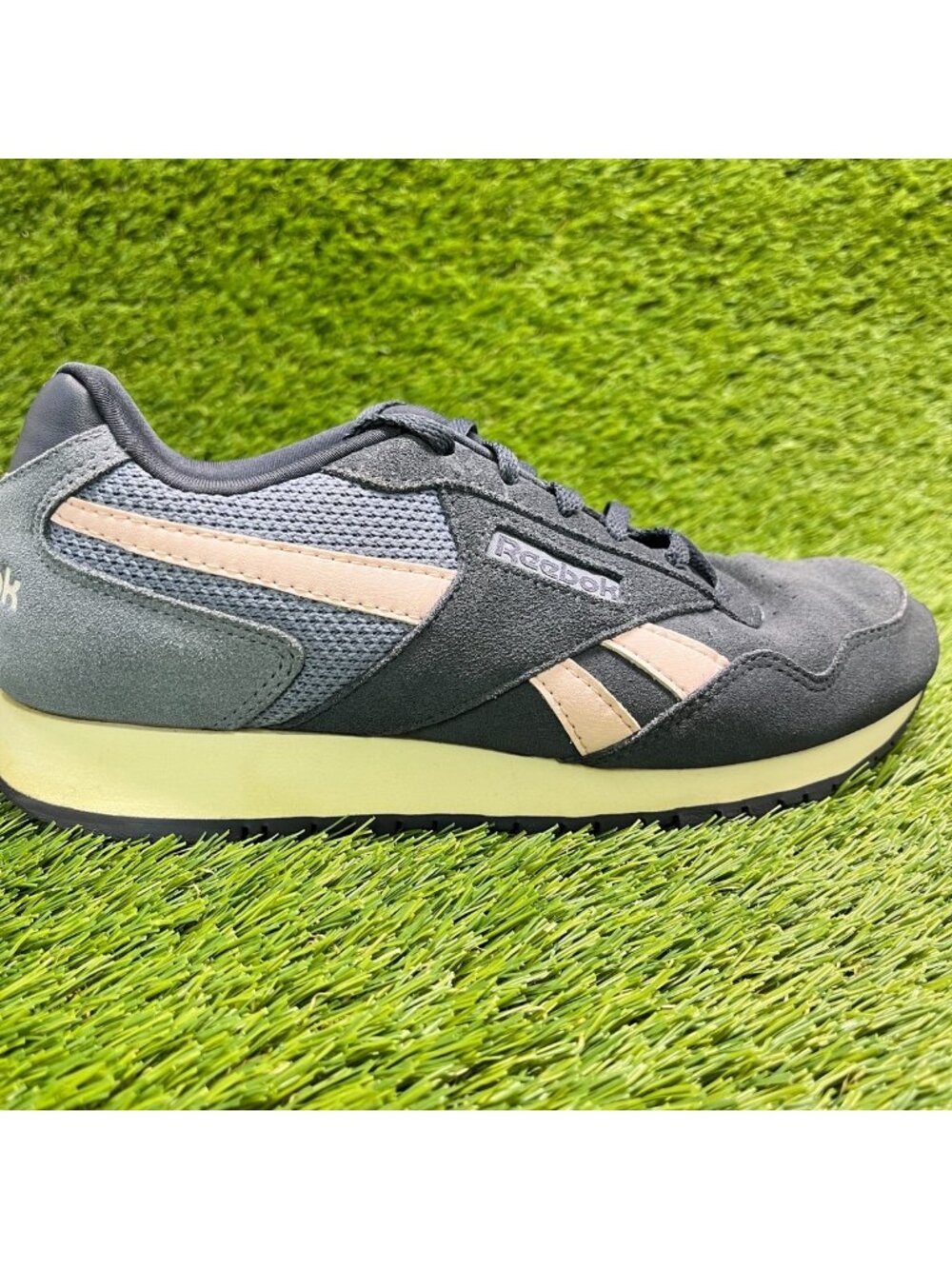 Reebok Classic Harman Run Womens Size 7.5 Blue Athletic Suede Shoes Sneakers